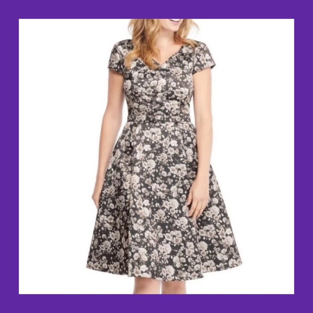 GAL MEETS GLAM Elle Gray Cream Floral Print Draped Neck Fit and Flare Dress 0